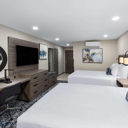 Hotel Wyndham Dfw Airport Irving Exterior foto