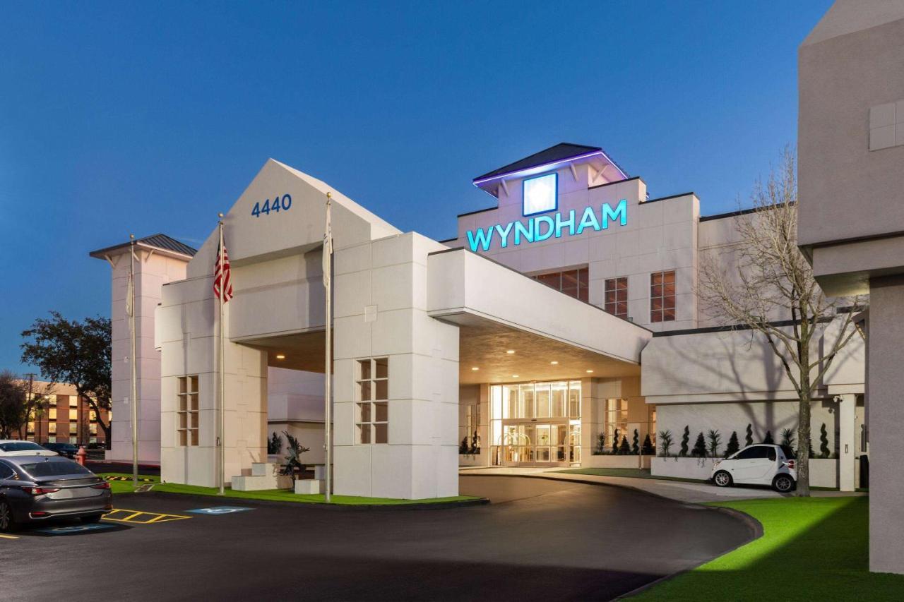 Hotel Wyndham Dfw Airport Irving Exterior foto
