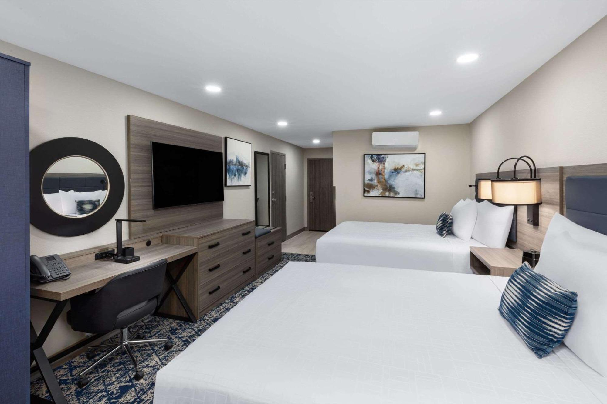 Hotel Wyndham Dfw Airport Irving Exterior foto